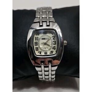 Ensemble Silver Tone Womens Watch New Battery W148